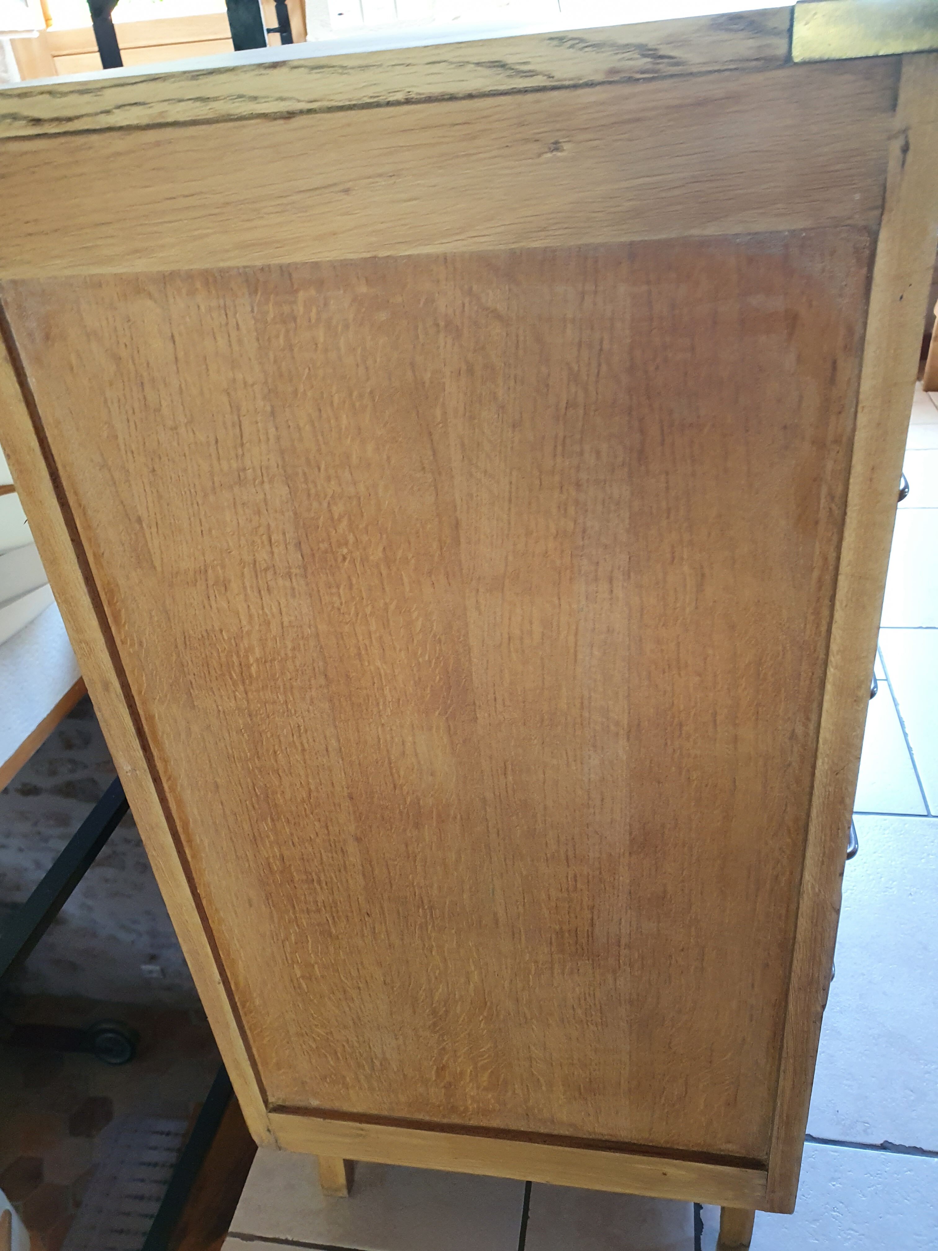 Commode vintage