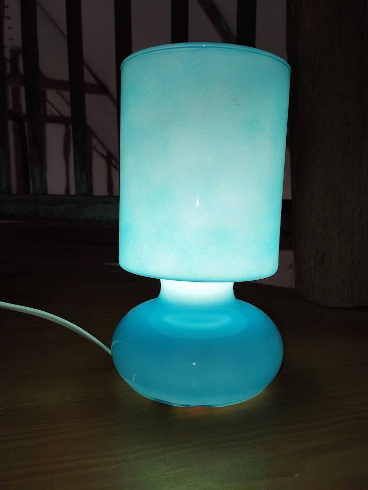 Lampe Lykta bleue vintage éditée par IKEA