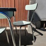 Table et chaises en formica