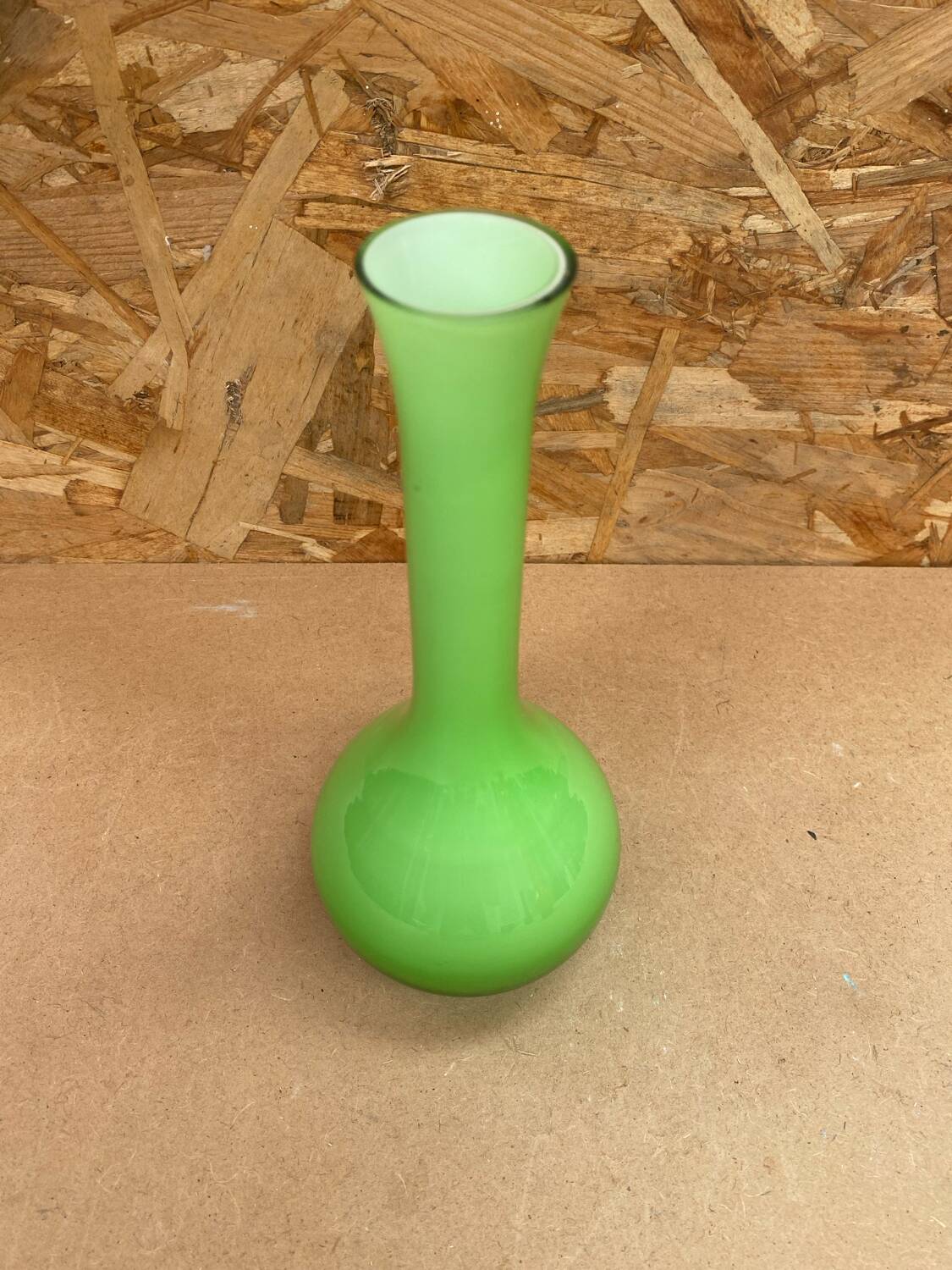 Old Vase Soliflore MURANO Multilayer Glass Green & White Vintage #B092