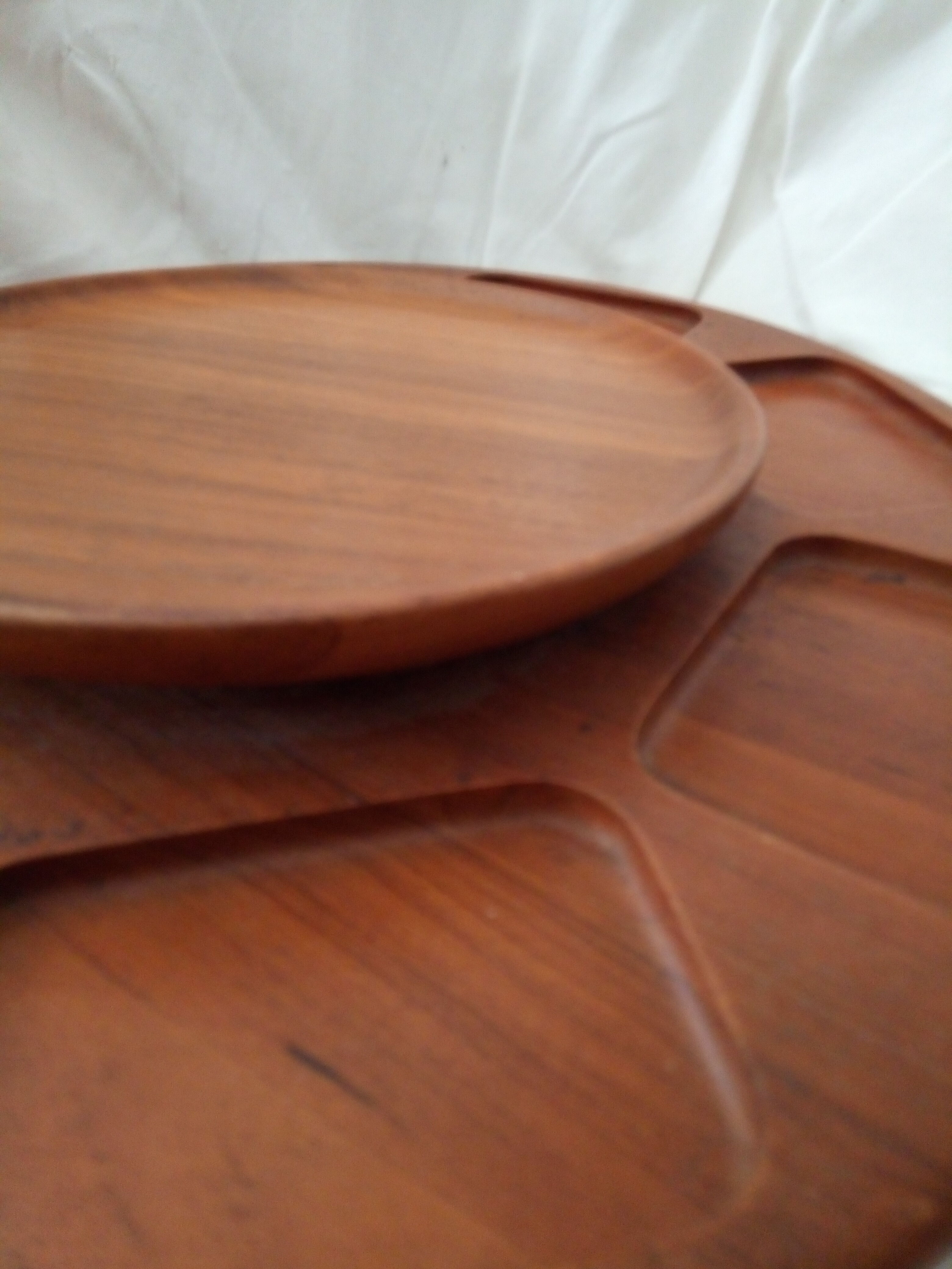 Scandinavian turntable servant of the 60s. Signed Digsmed Denmark.