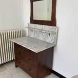 Ancien meuble de salle de bain
