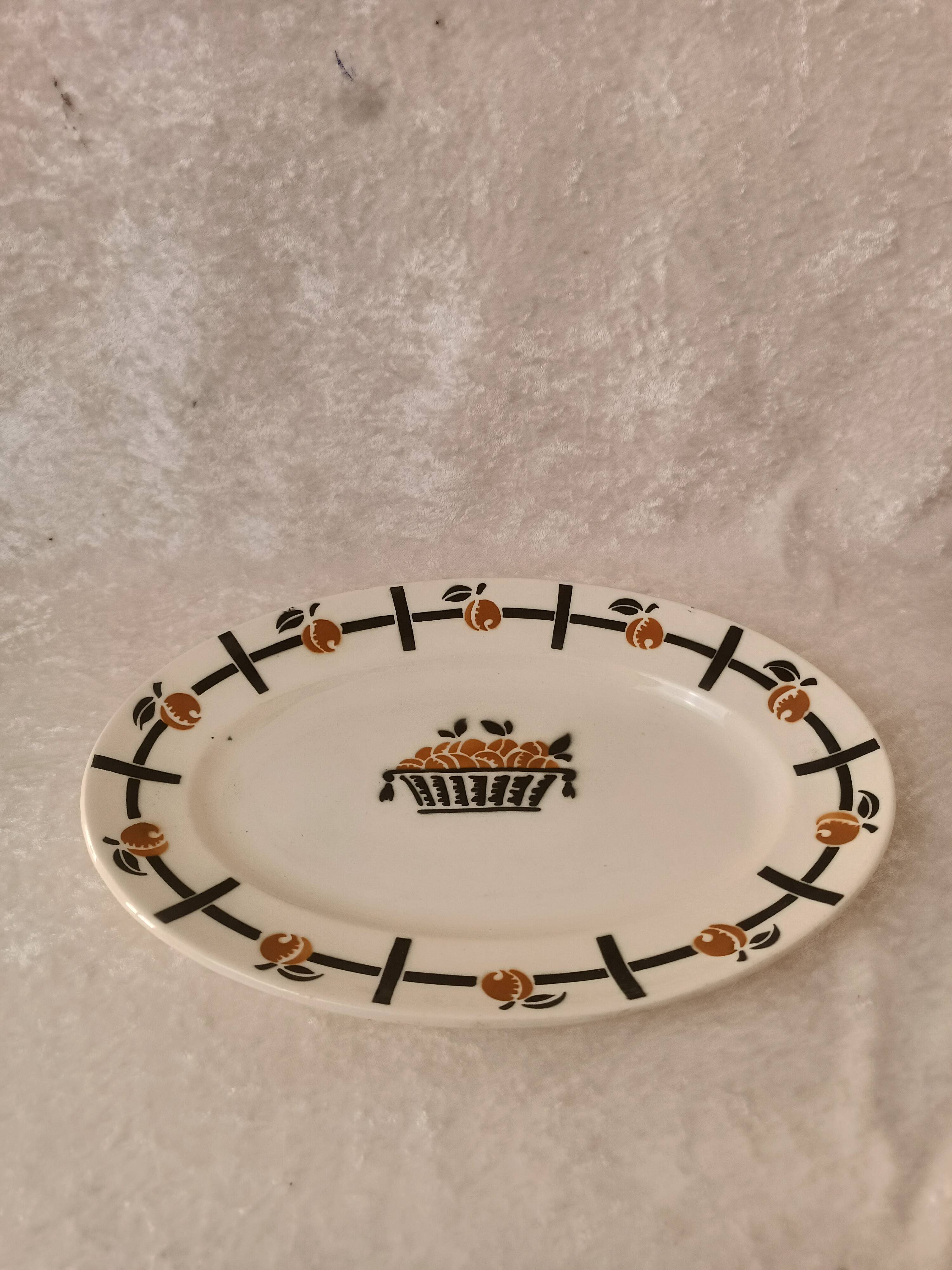 Plat ovale Panier d'abricots Badonviller