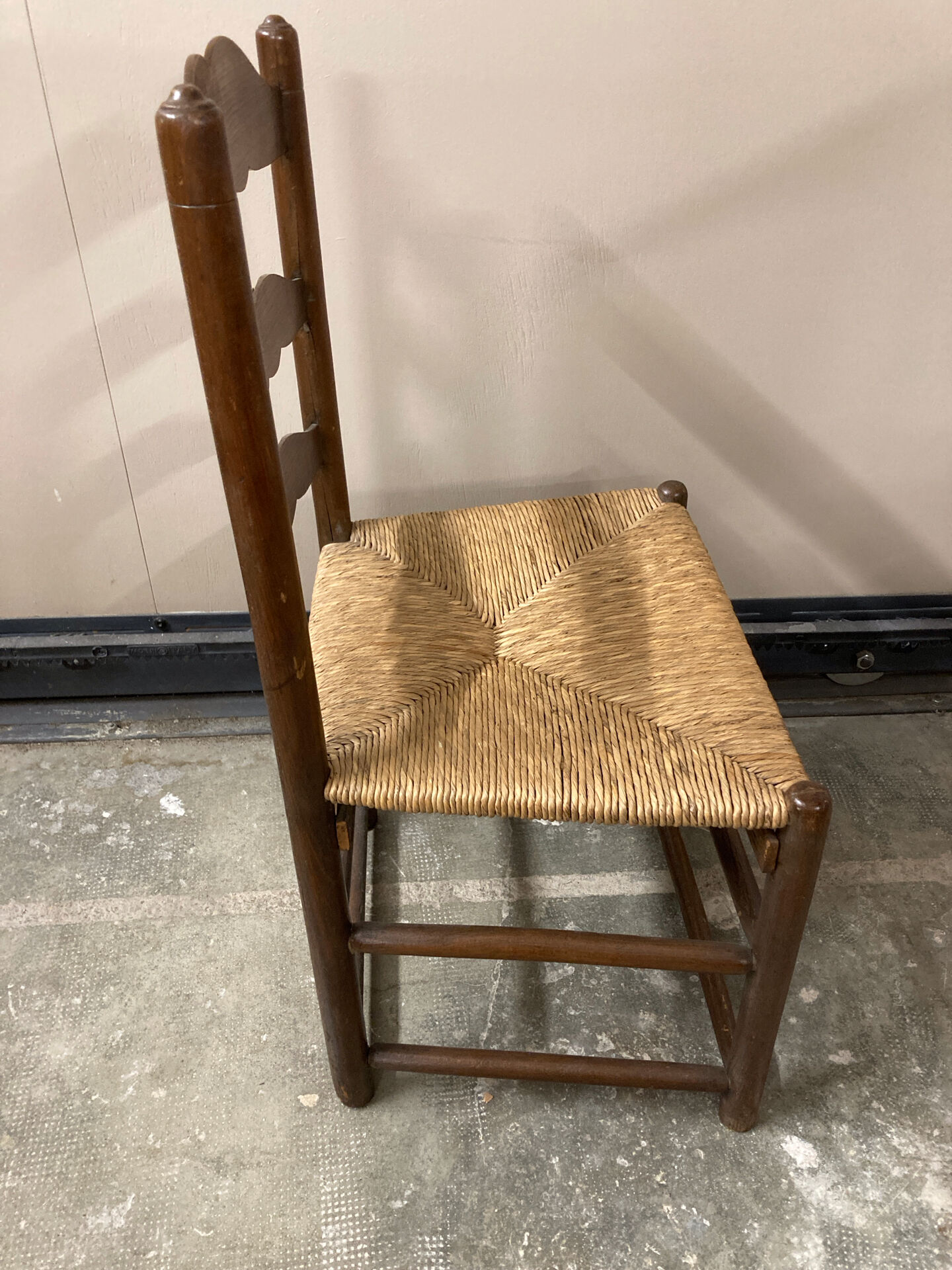 Ancienne chaise en rotin