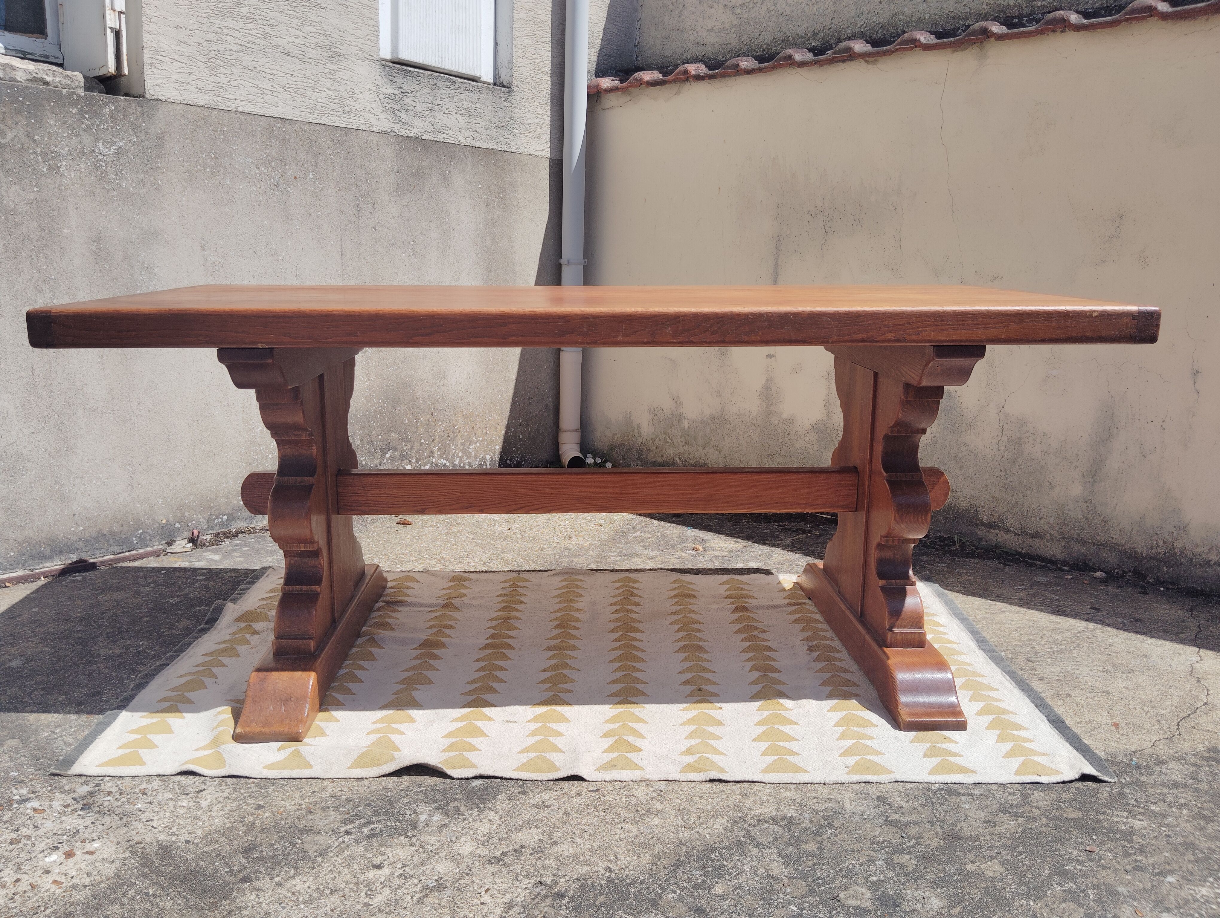 Table de ferme monastère