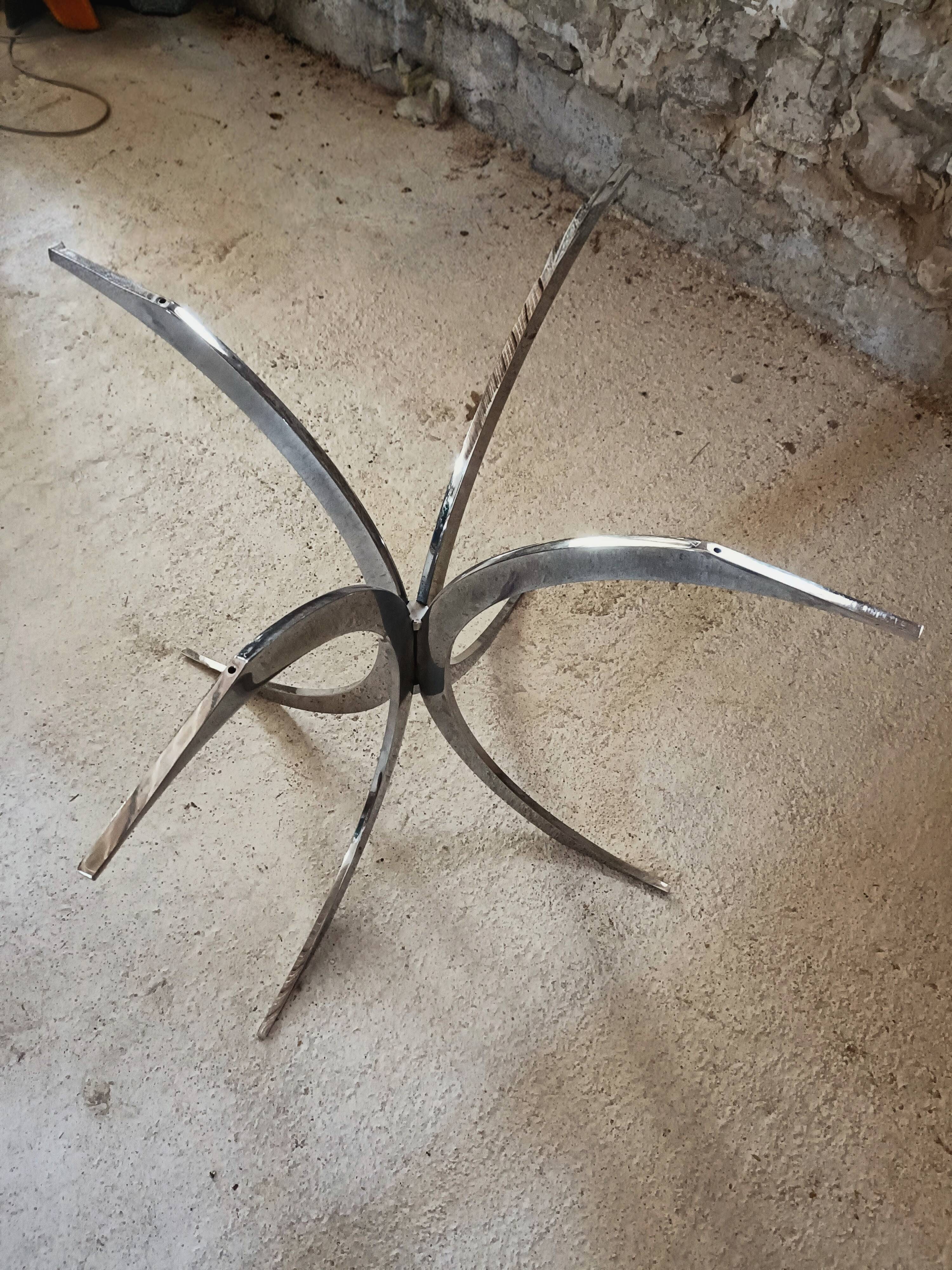 Table Boris Tabacoff