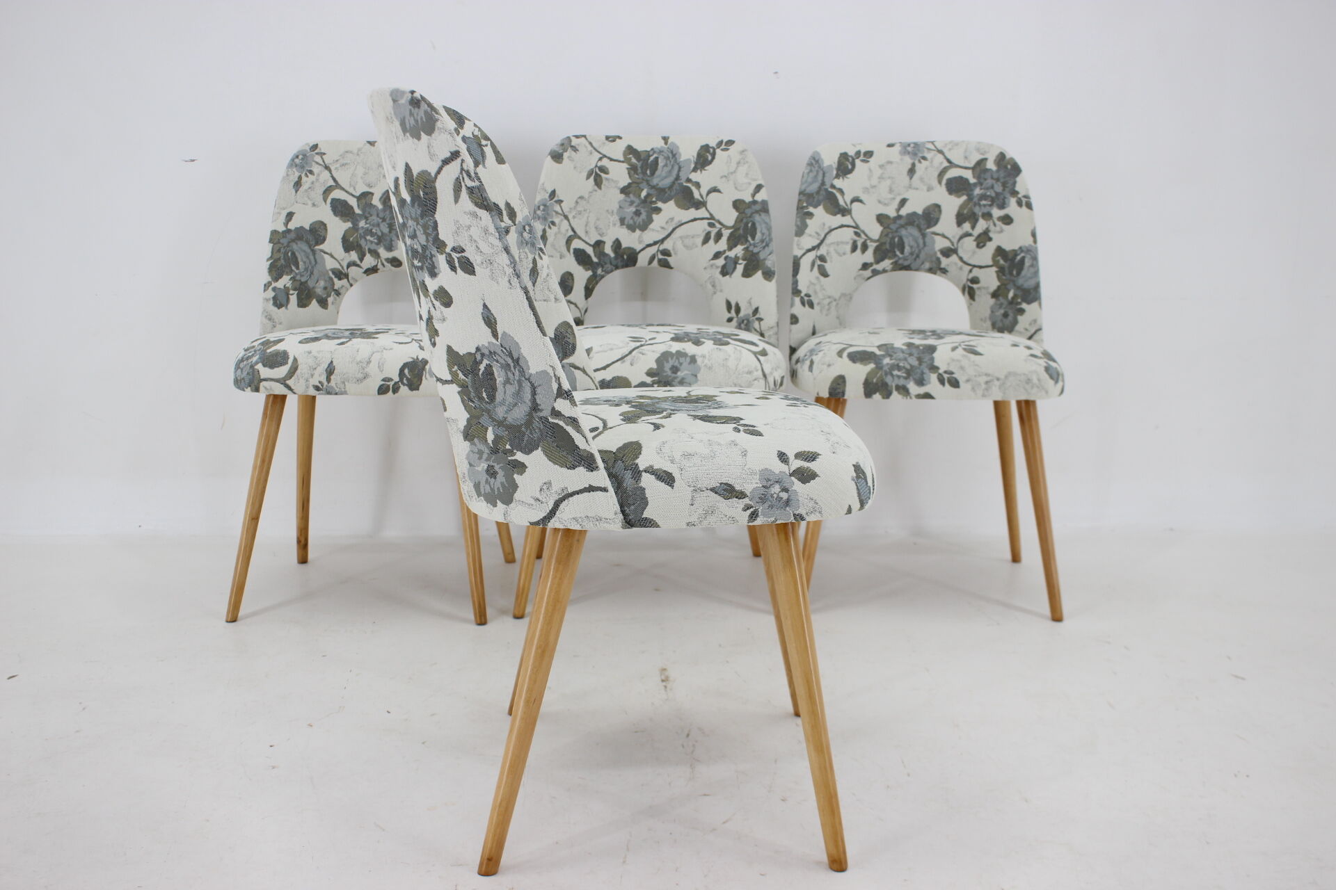 1960s Set of Four Oswald Haerdtl dining Chairs in Fabric ,Czechoslovakia