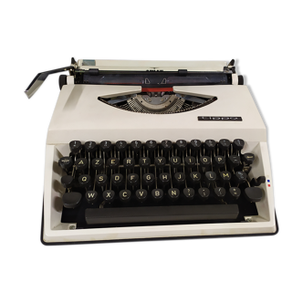 Adler Tippa Typewriter - Azerty Keyboard - works