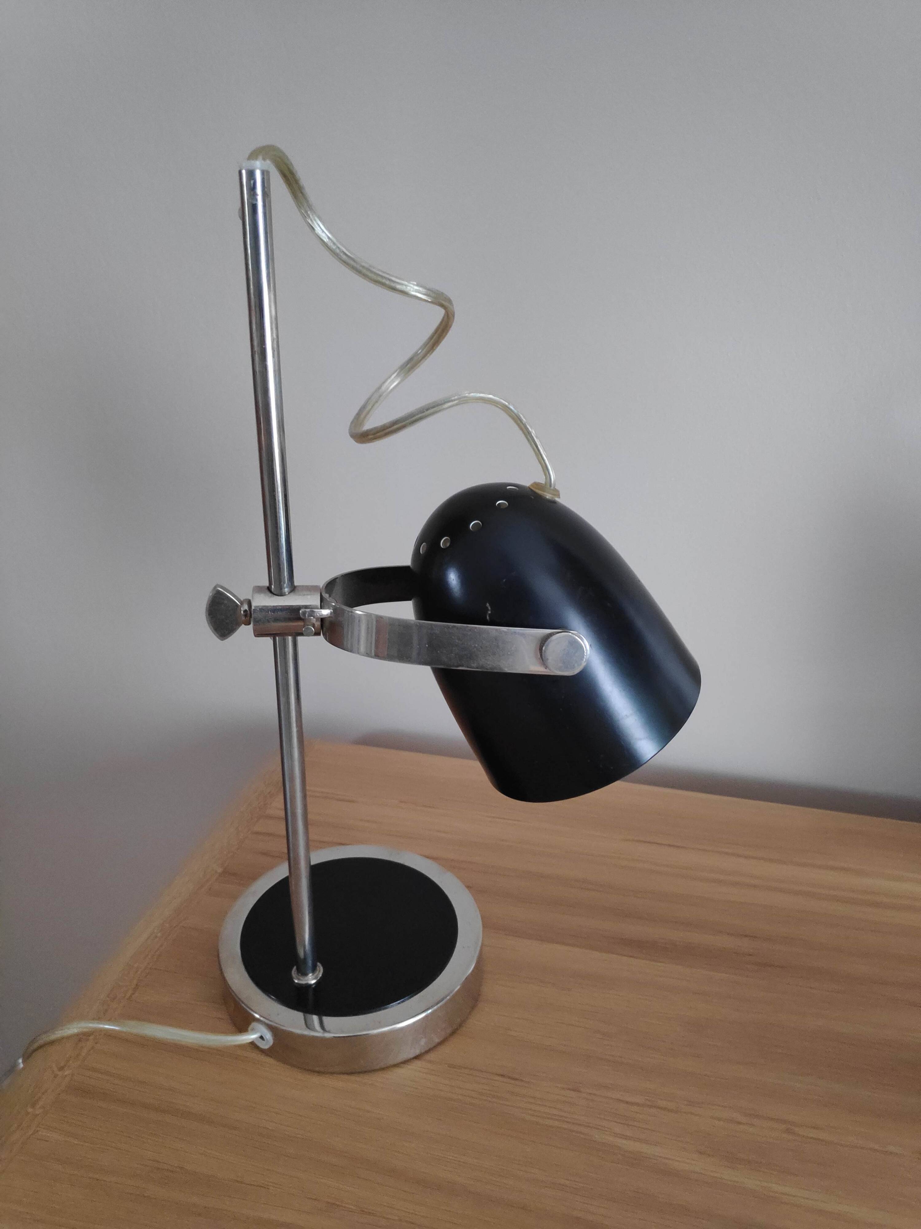 Eyeball ogive lamp