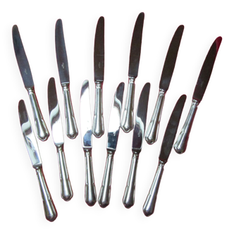 12 couteaux ercuis  metal argente  modele contours victoria