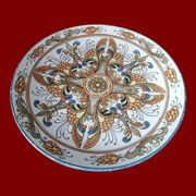 Grand plat rond en faience d'ibiza.