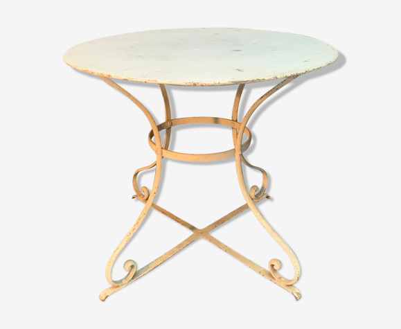 Table de jardin en métal