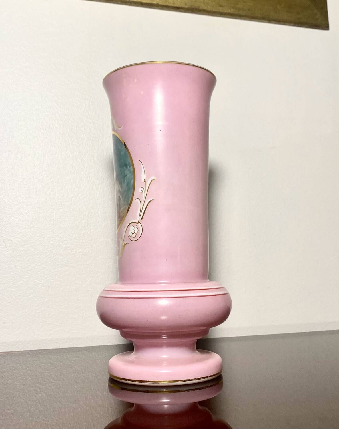Opaline Vase Saint Louis peint main