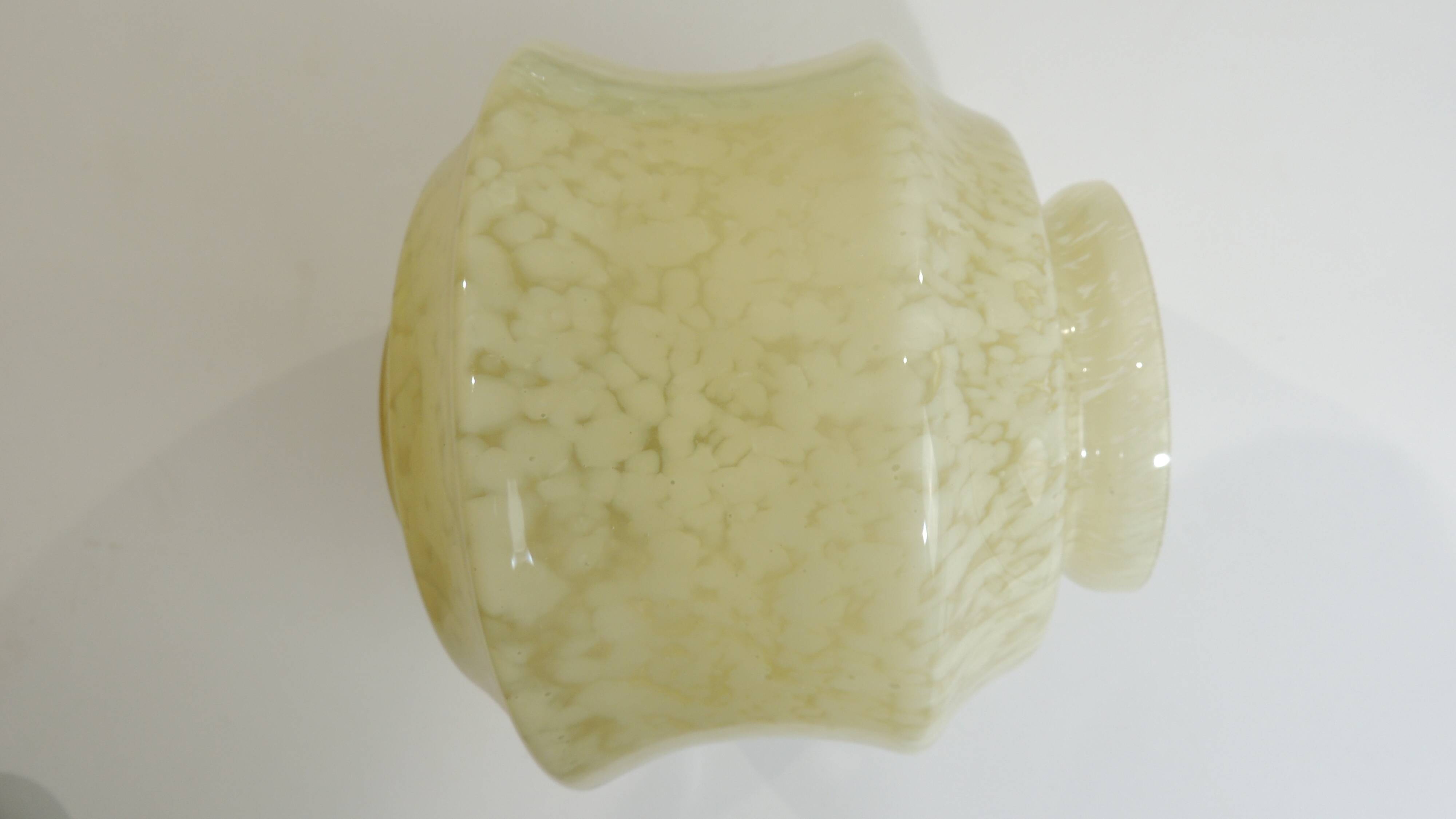 Set of 4 tulip globes vintage glass lampshades from the 70s-80s – Opaline b