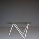 Table basse ronde minimaliste hollandaise. Années 1950