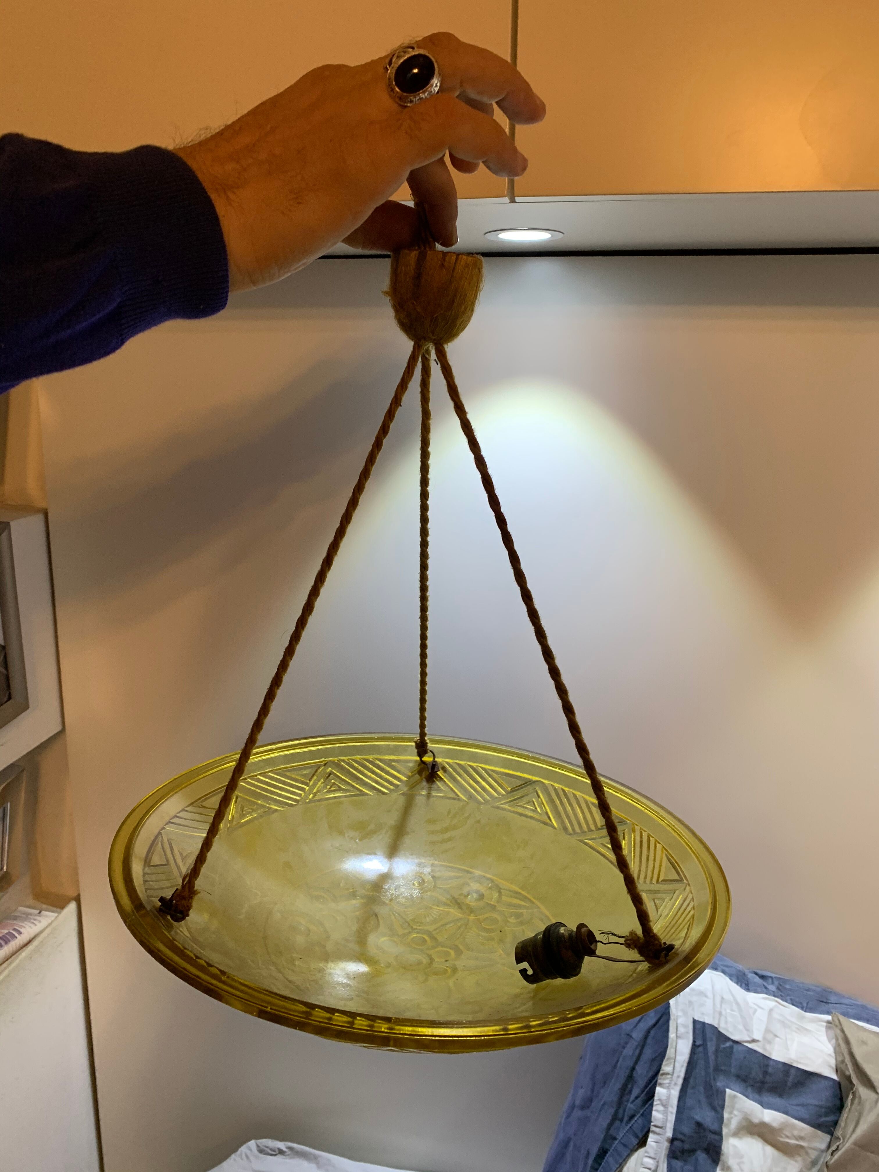 Art Deco illuminating vasque