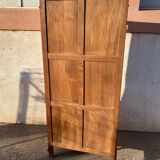 Display case: 2-door bookcase