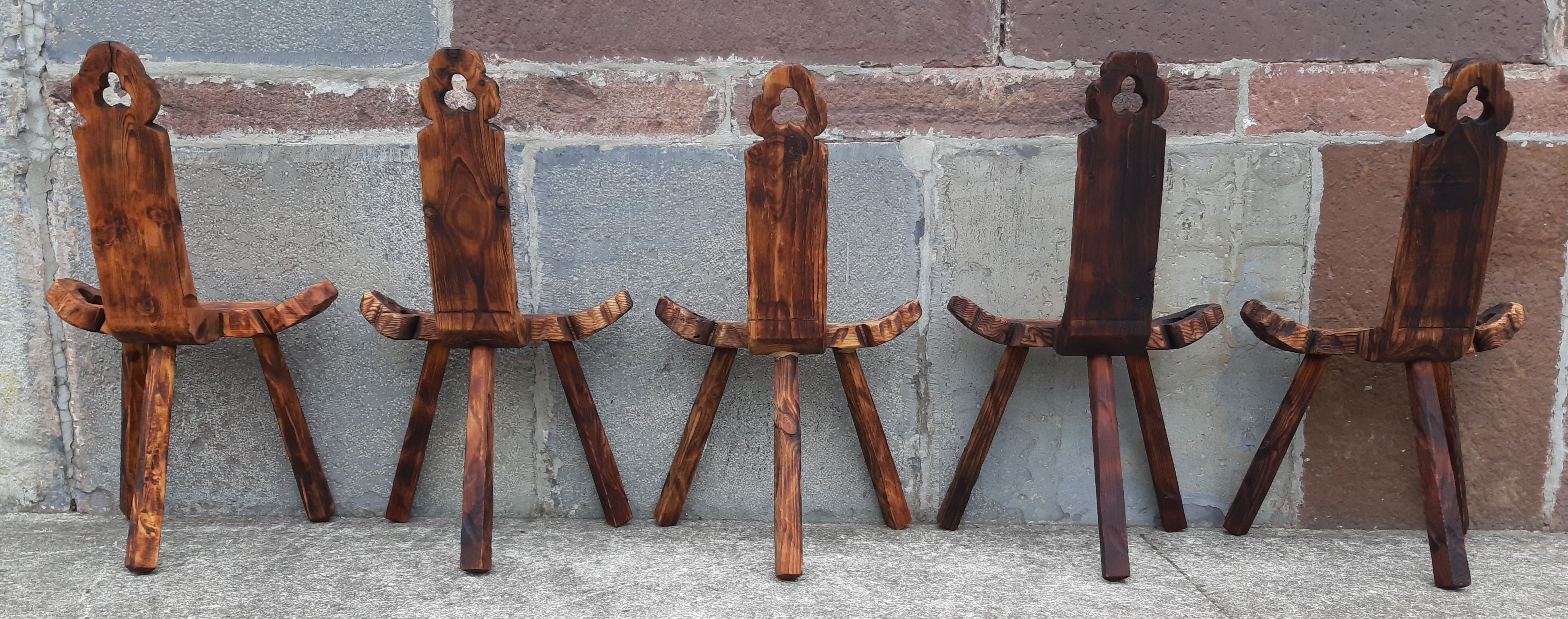 Set of 5 wooden tripod chairs
