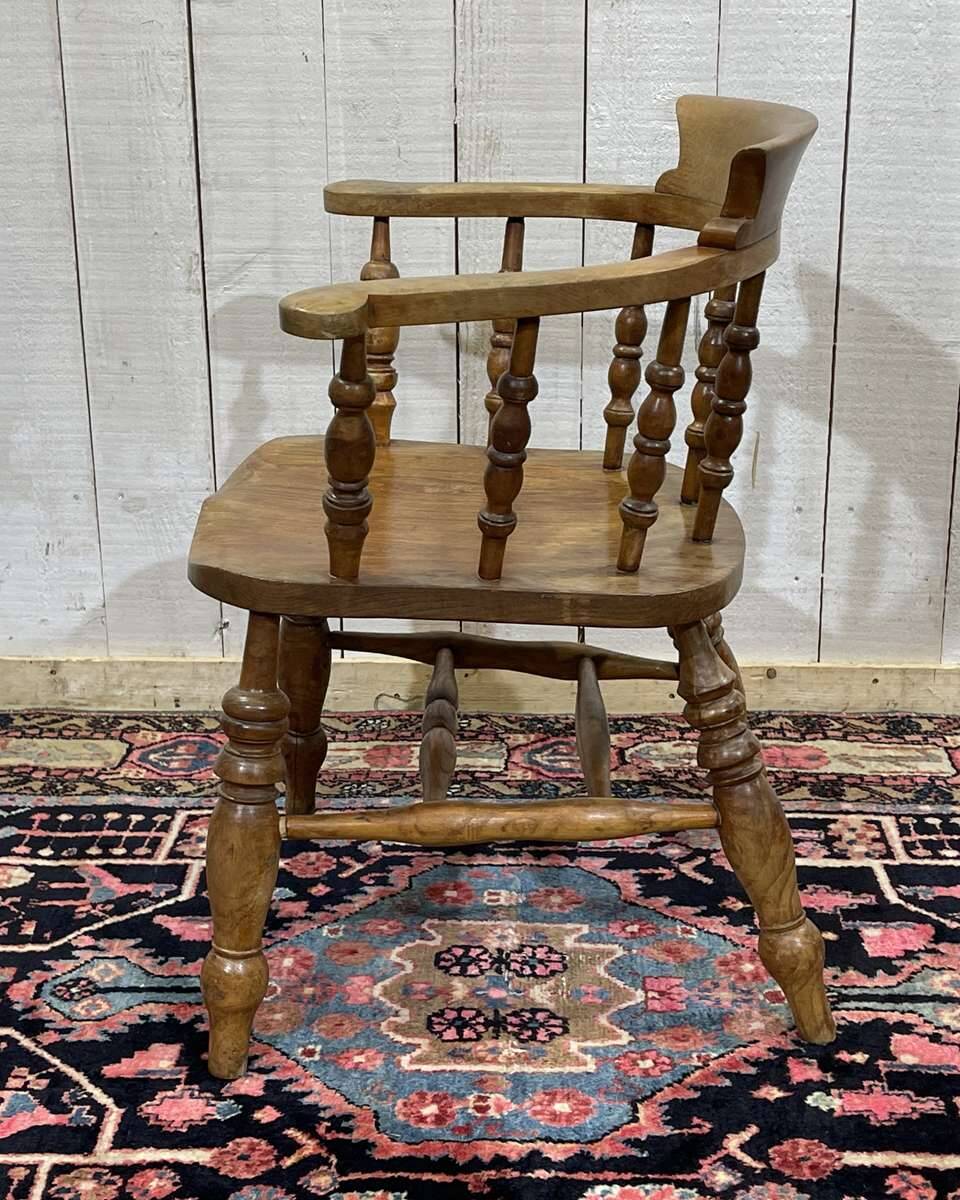 Fauteuil rustique anglais 19ème en orme et hêtre