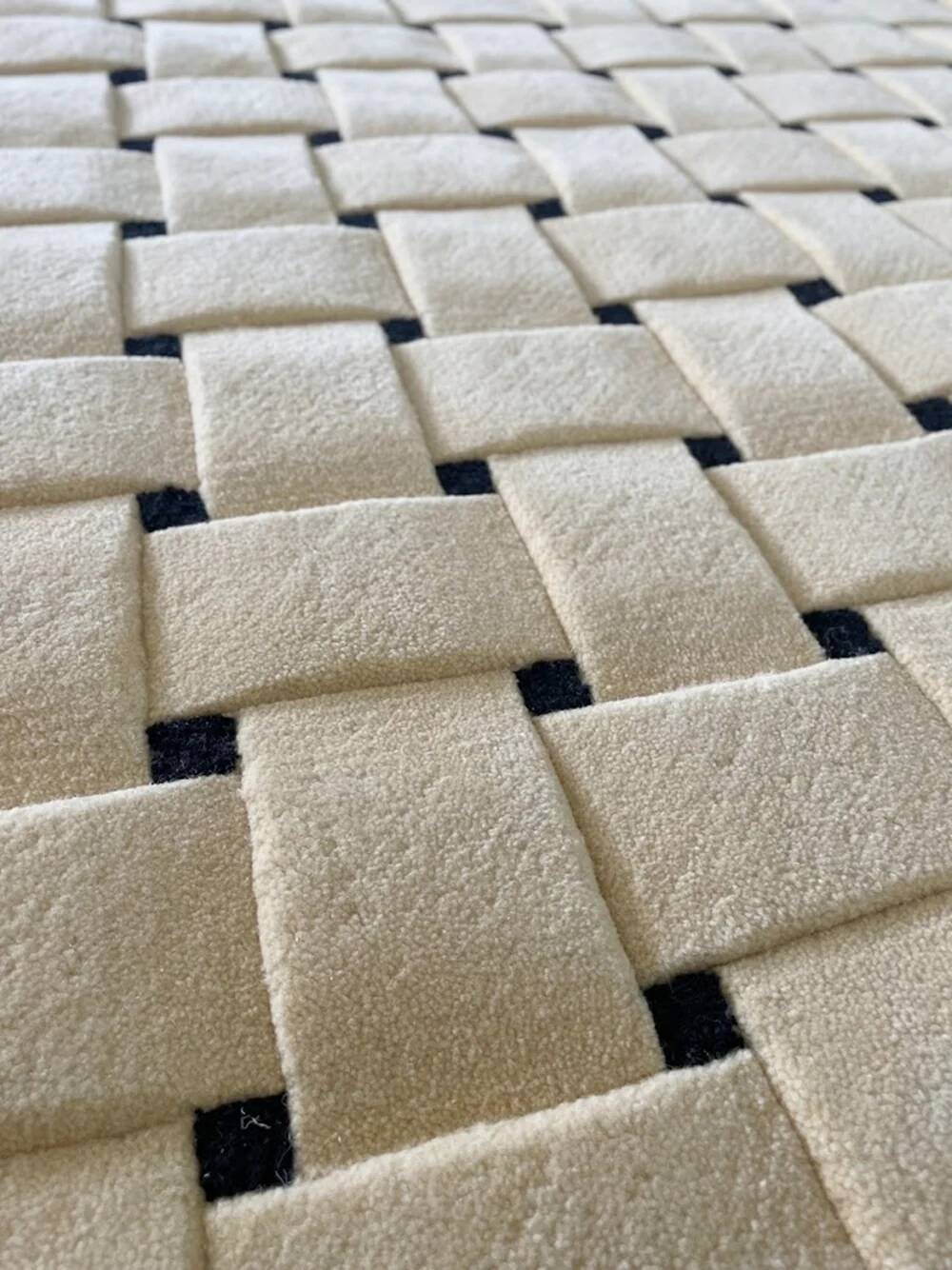 Hand-tufted carpet Interwoven by Tisca France 1990s
