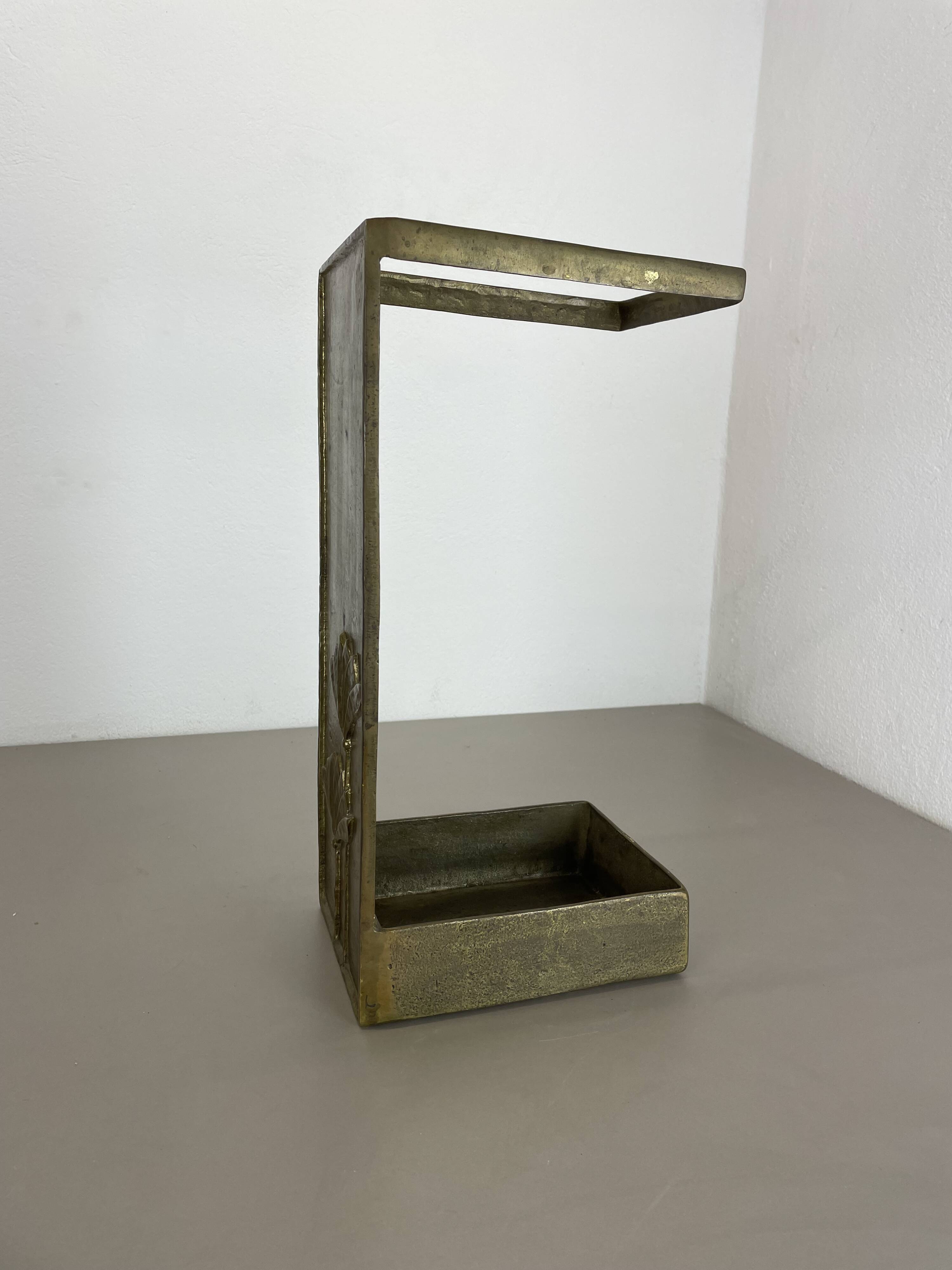 Hollywood Regency Solid 7.5kg Brass Brutalist Floral Umbrella Stand, Italy 1970s