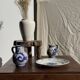 Decorative plate with blue flower pattern D25