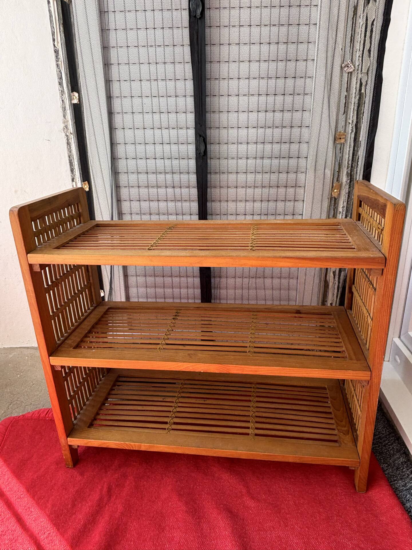 Shoe cabinet / Wooden and bamboo shelf (3 levels) H: 63 cm,