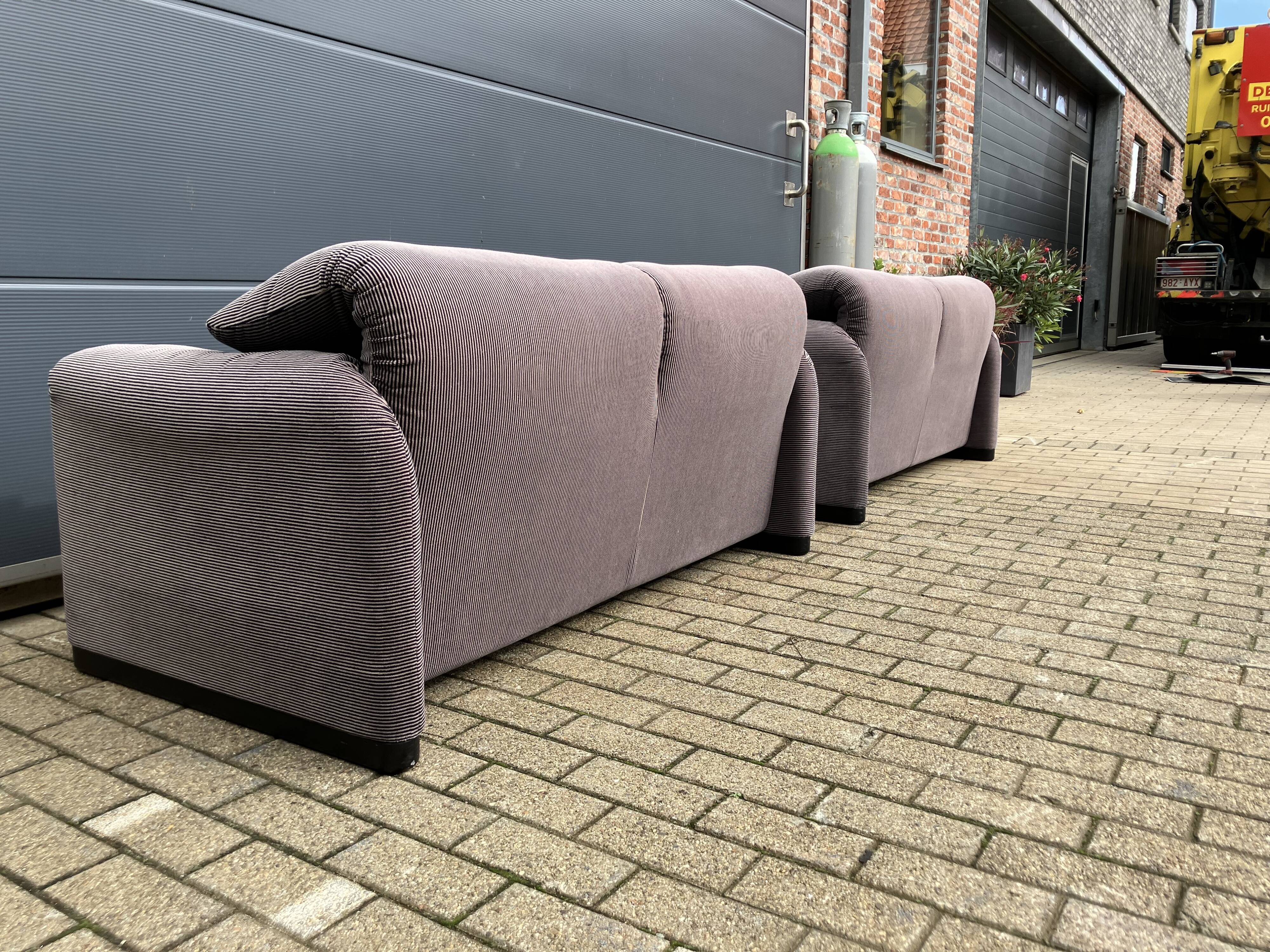 2x Cassina Maralunga 2zit original ribble fabric