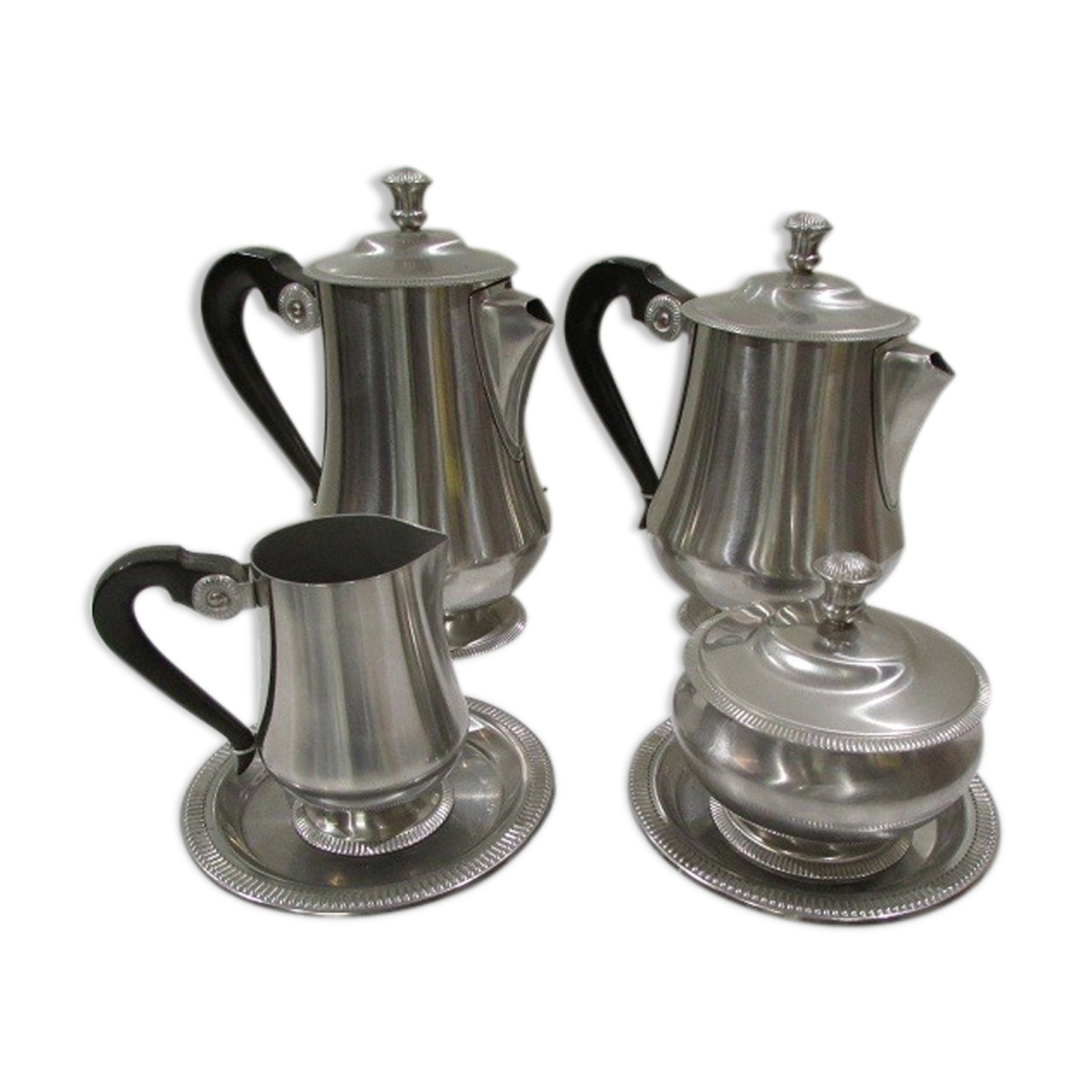 Art Deco-style coffee and tea service