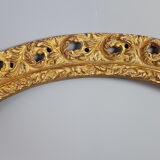 Old oval frame open wood