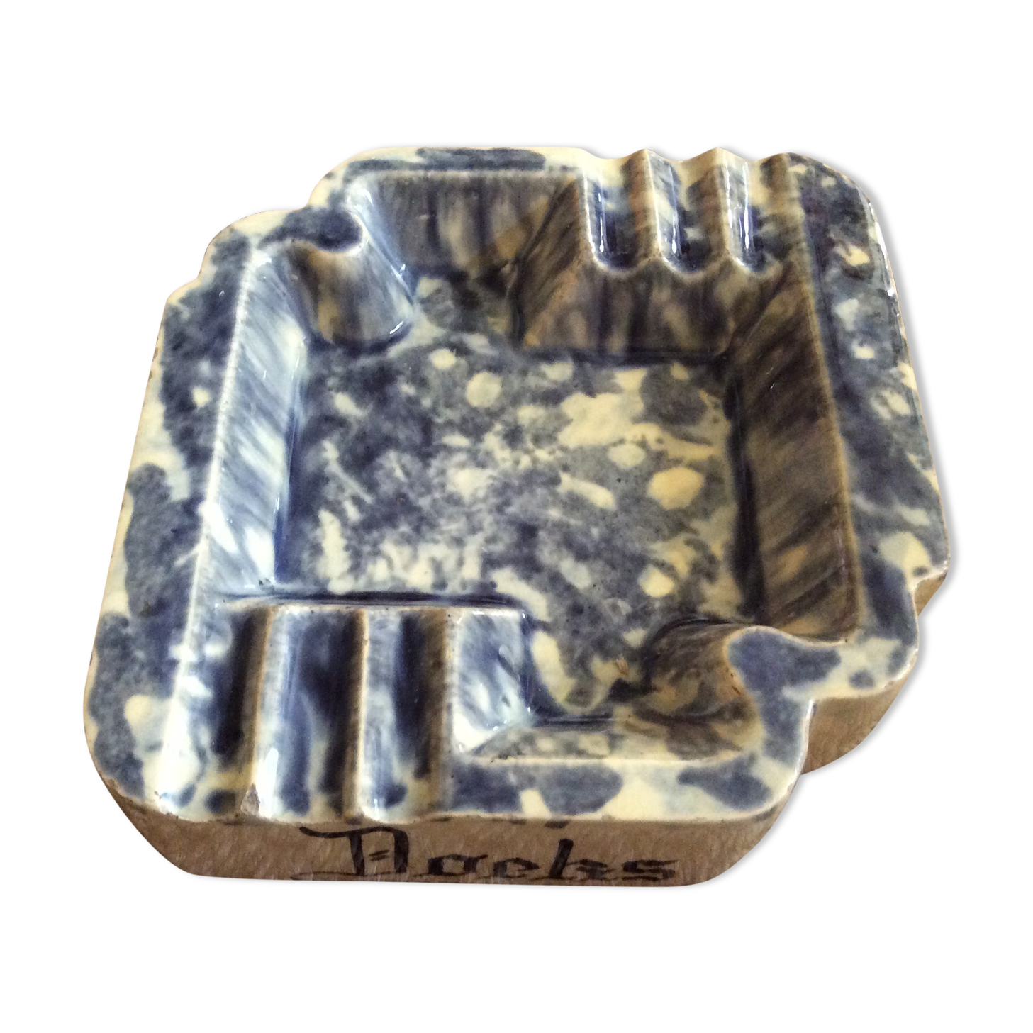 Ceramic ashtray