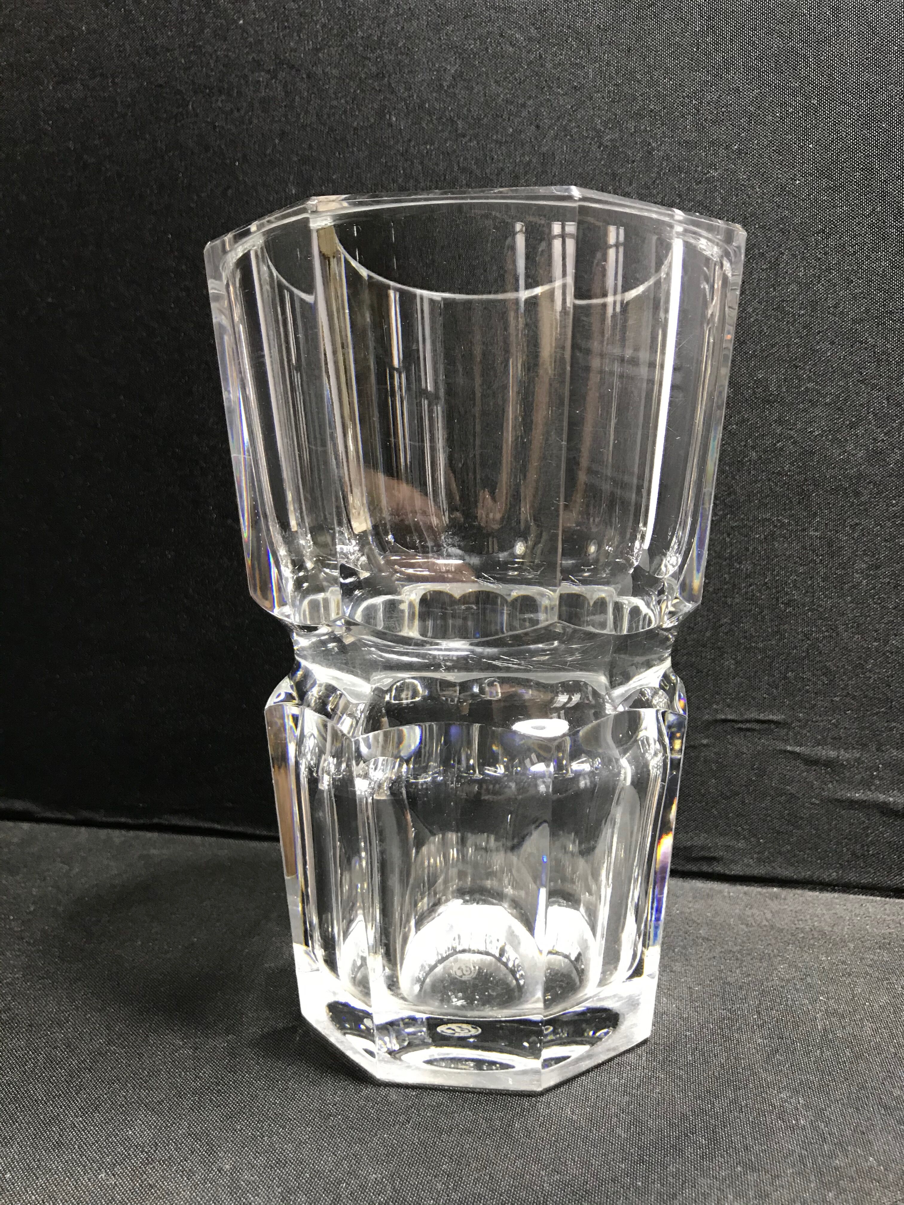 Model edith vase, cut crystal  baccarat