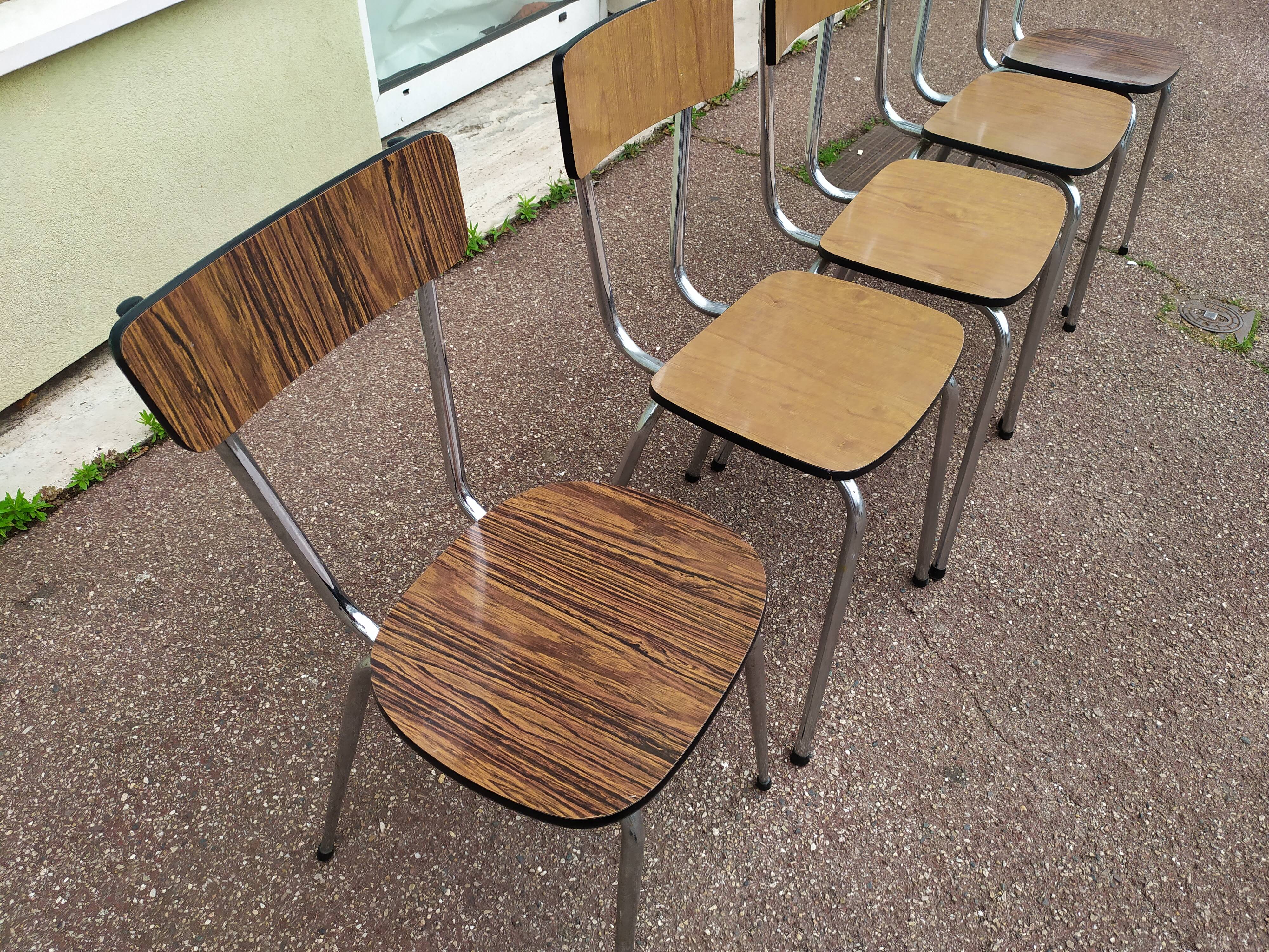 Lot de 5 chaises en formica métal, marron brun