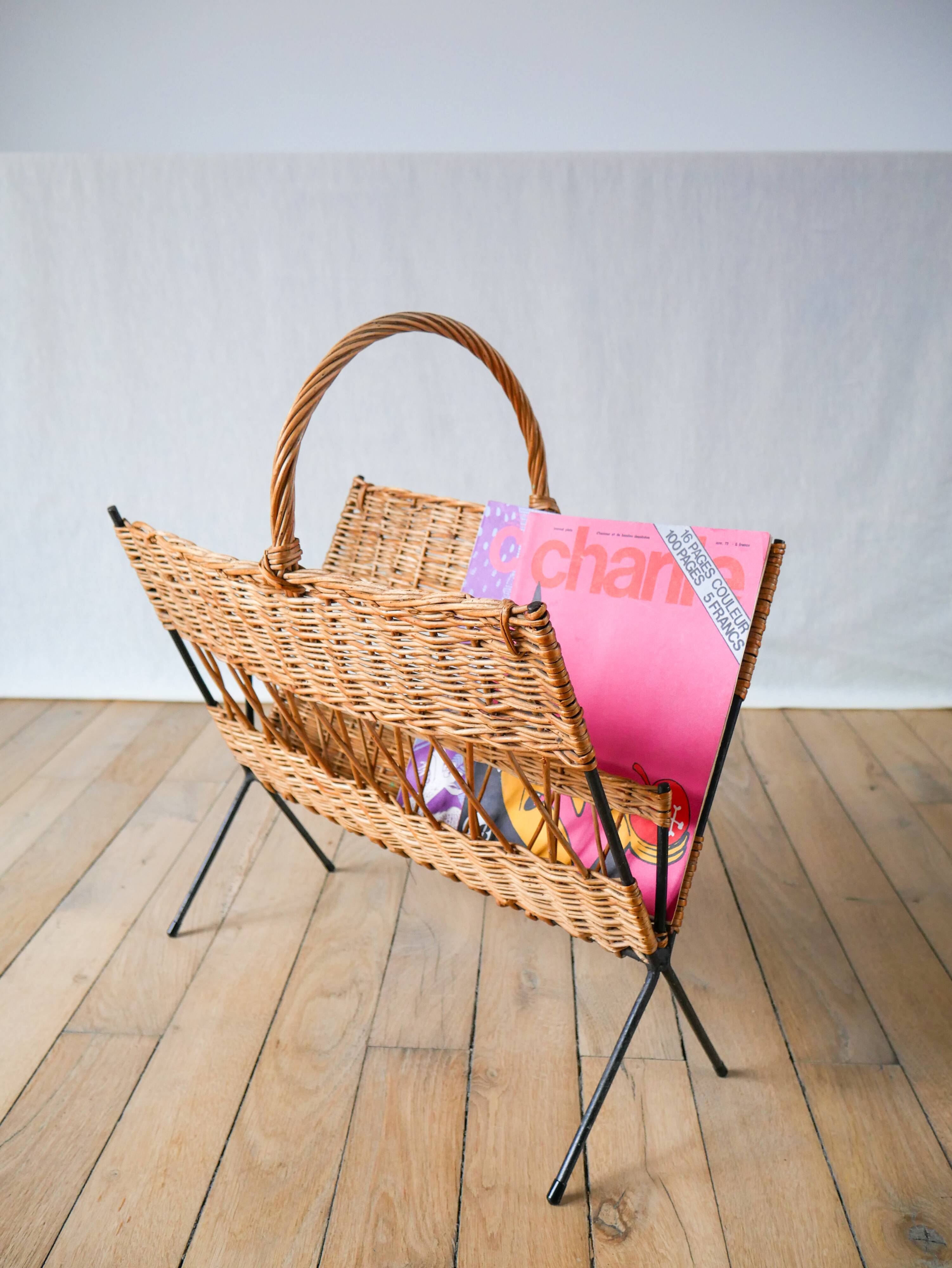 Modernist rattan and metal magazine rack 1970