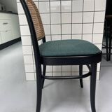 6 chairs 811 Ton