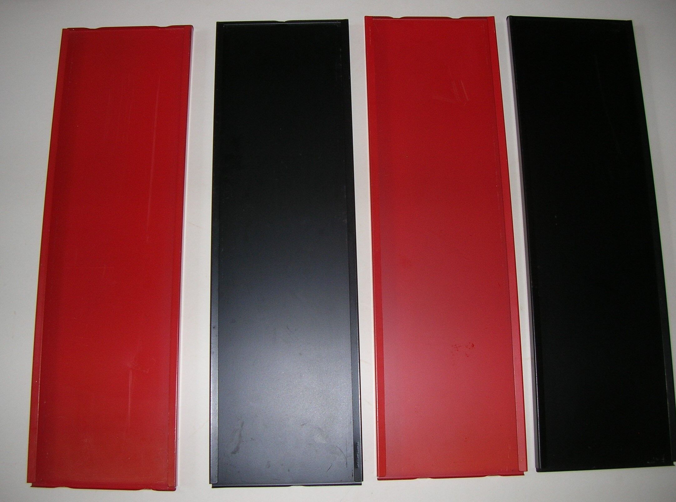 Tomado double-width wall shelf