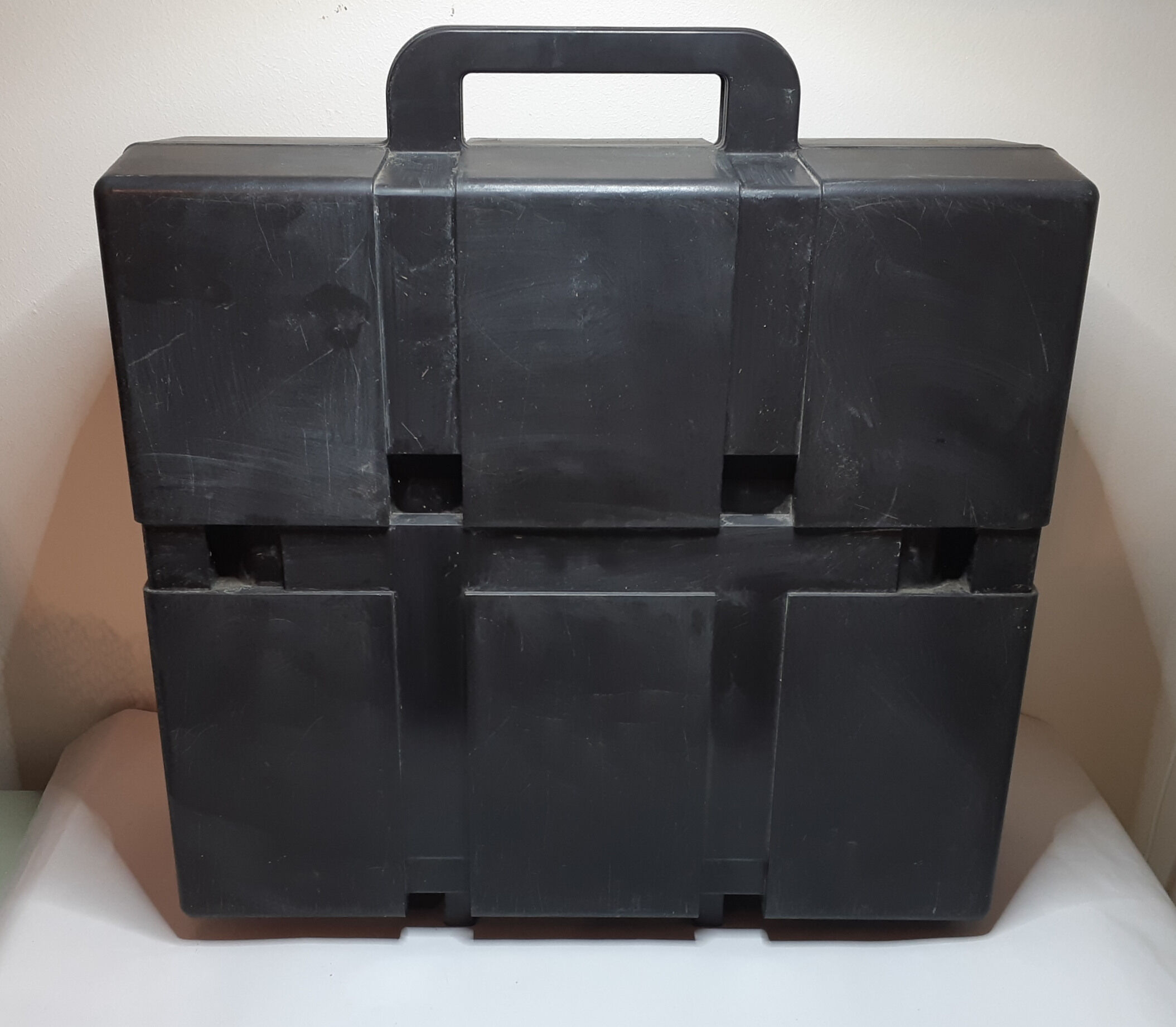 Olivetti Studio 46 portable typewriter, functional