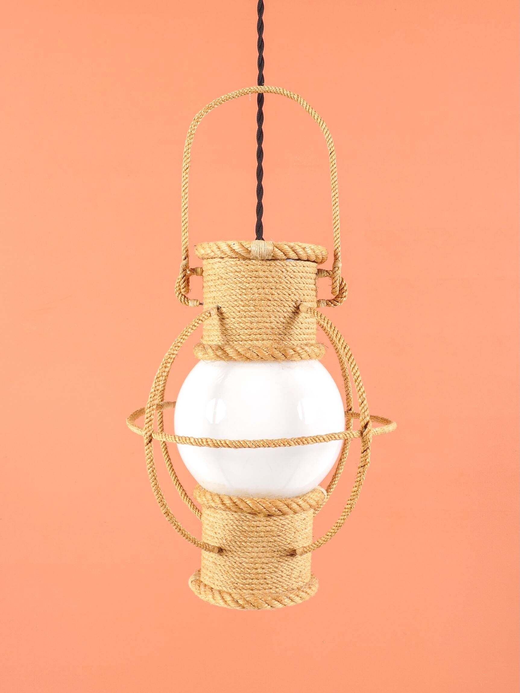 Lantern in rope & opaline