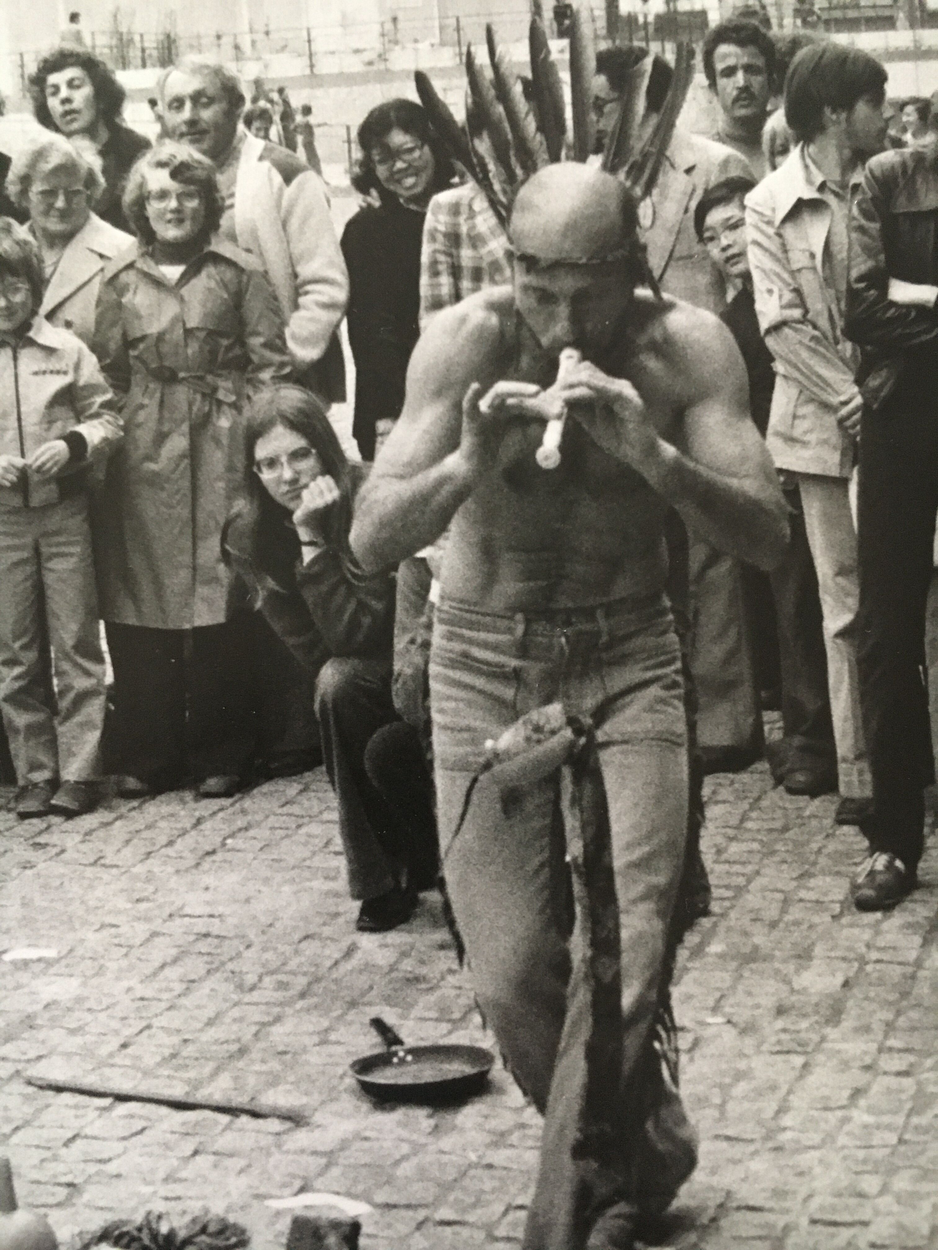 Large print street artist - Beaubourg, Paris - 80s