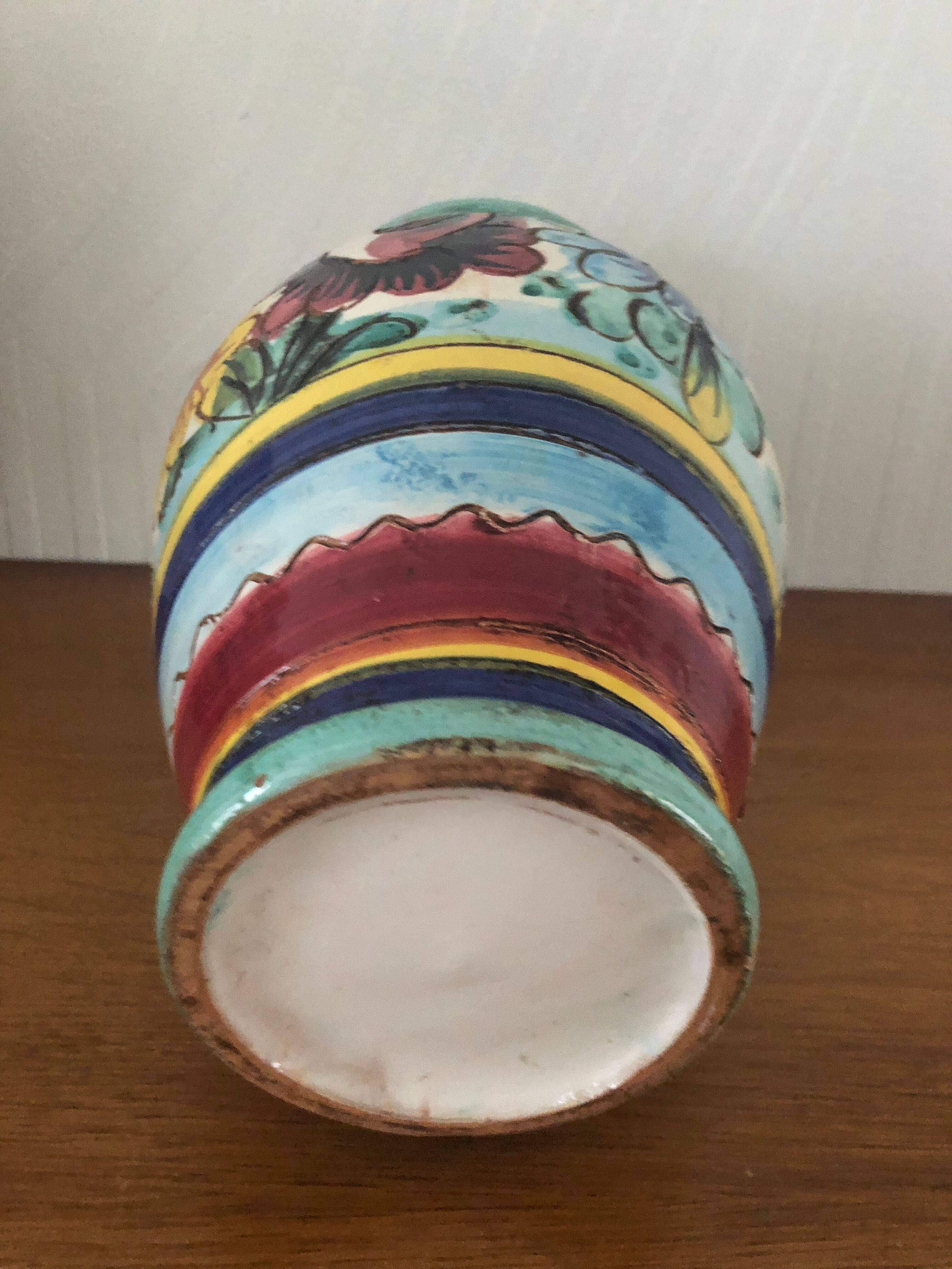 Italian majolica vase with flower pattern