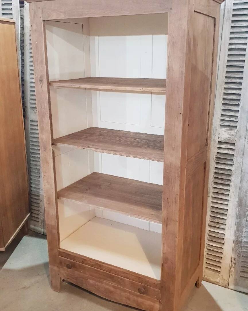 Armoire de rangement