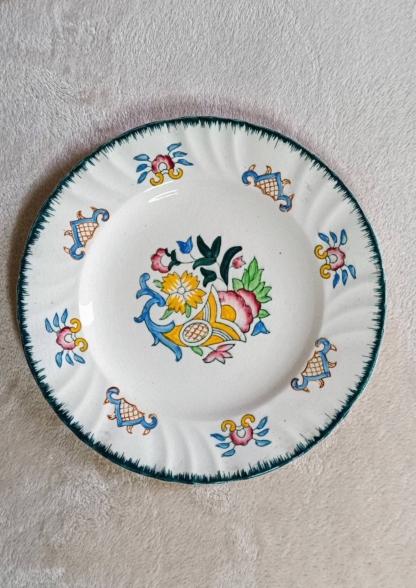 Set of 6 large flat plates Longwy Vieux Rouen vintage