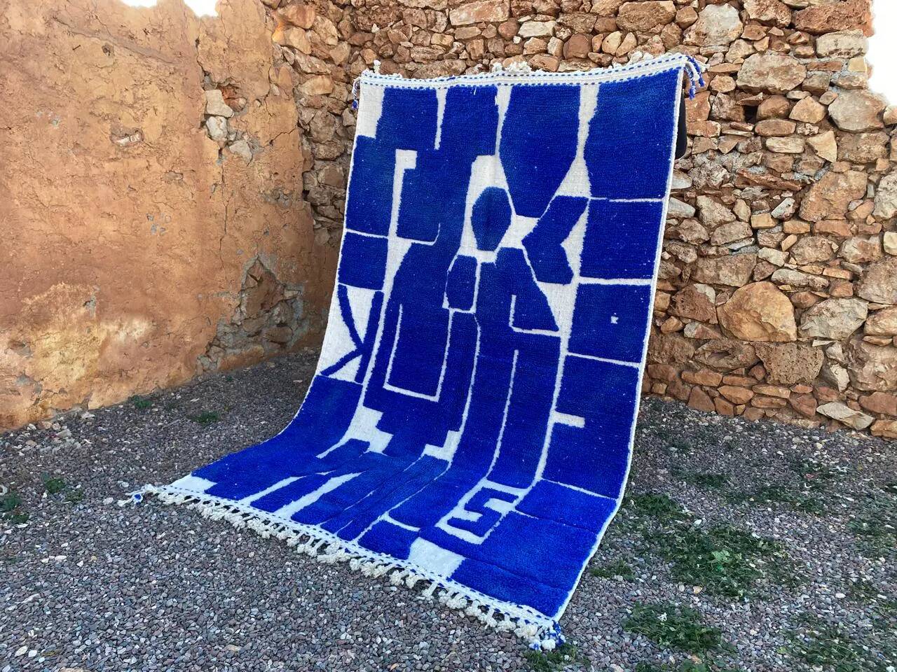 Unique natural wool Moroccan rug 2.5x1.5 m