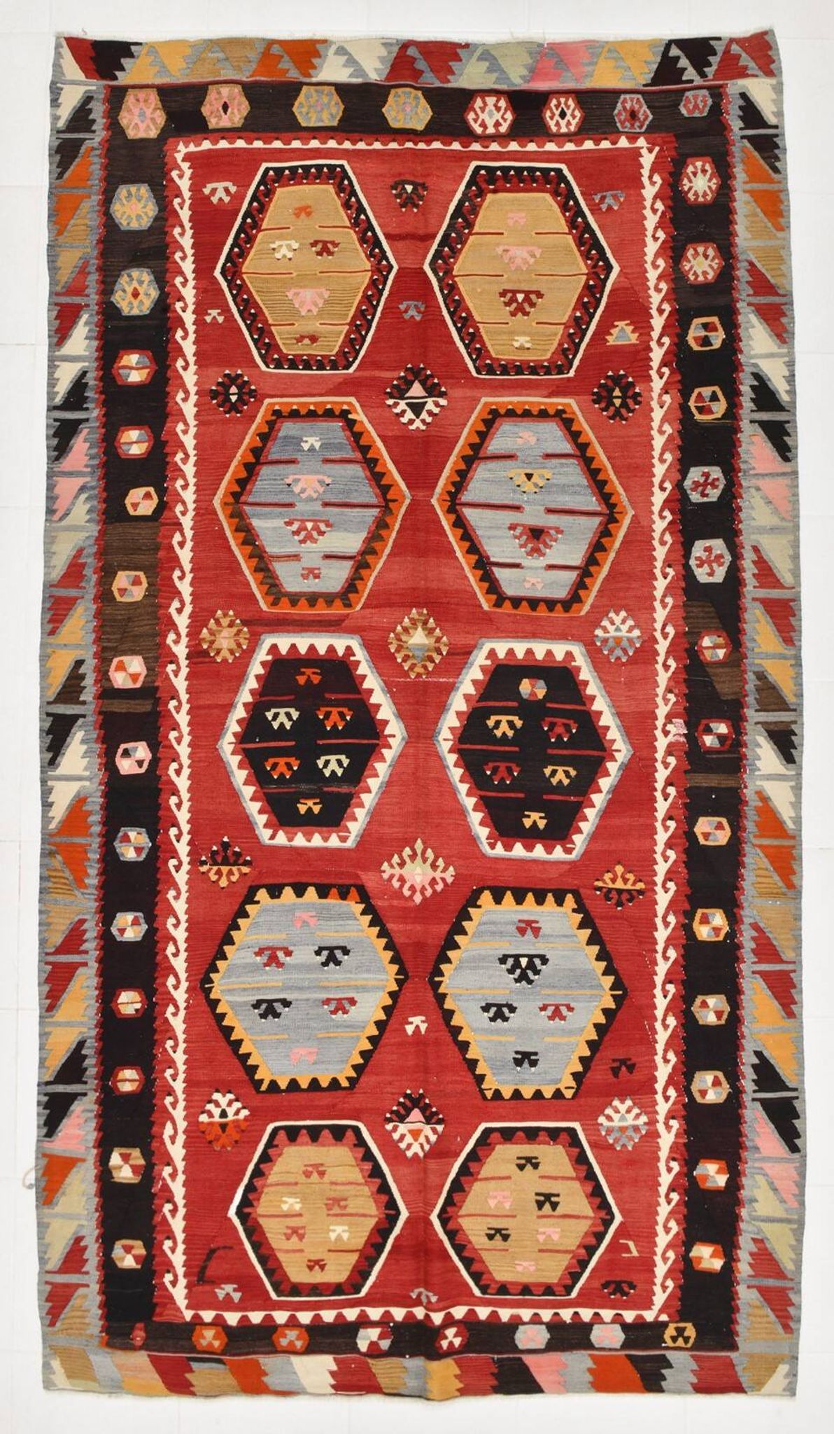 %100 Wool Turkish Vintage Kilim Rug, Mid Century Modern, 183x324 Cm