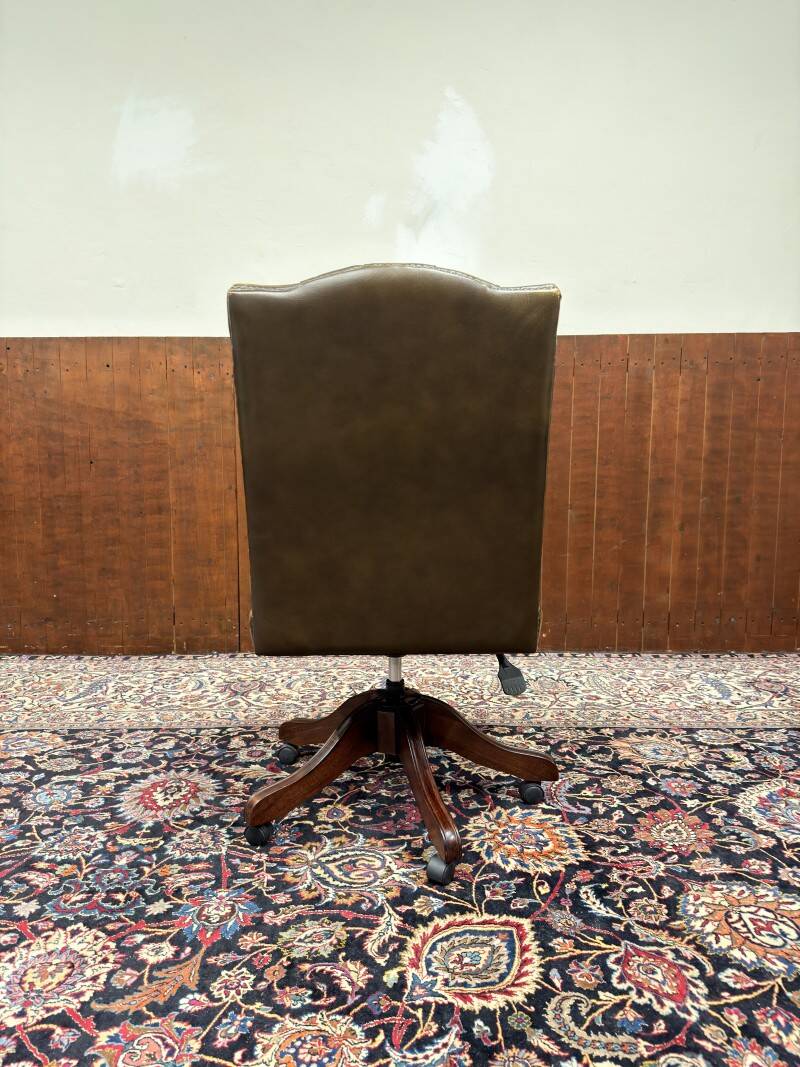 Classic English Chesterfield Office Chair