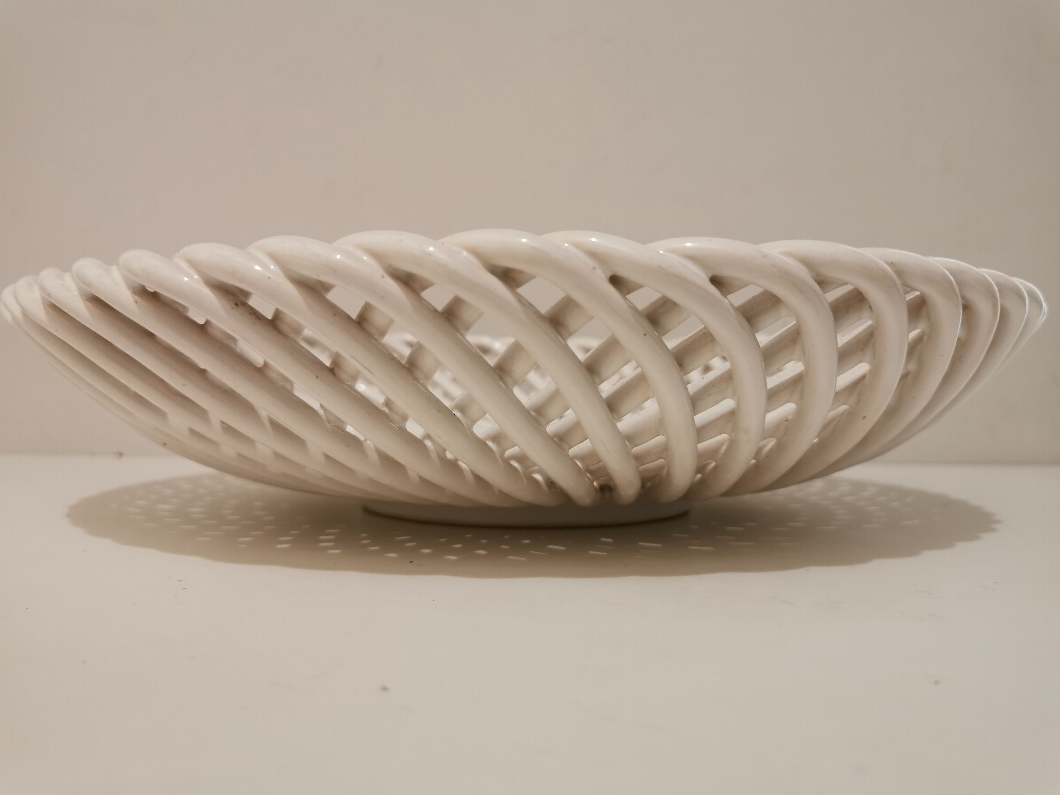 Vintage fruit dish ceramic braided 60s