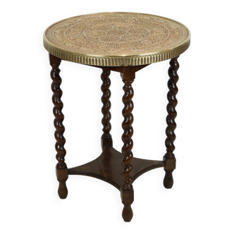 Table de Fumeur Ronde Vintage en Chêne, Plateau en Cuivre, Signes et Animaux Orientaux