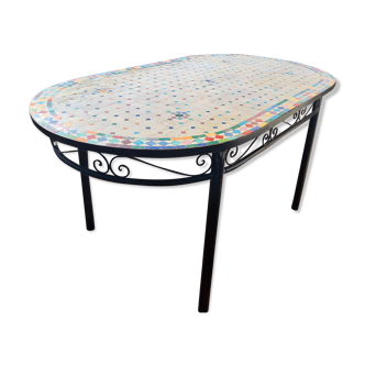 Table extérieure marocaine, en céramique