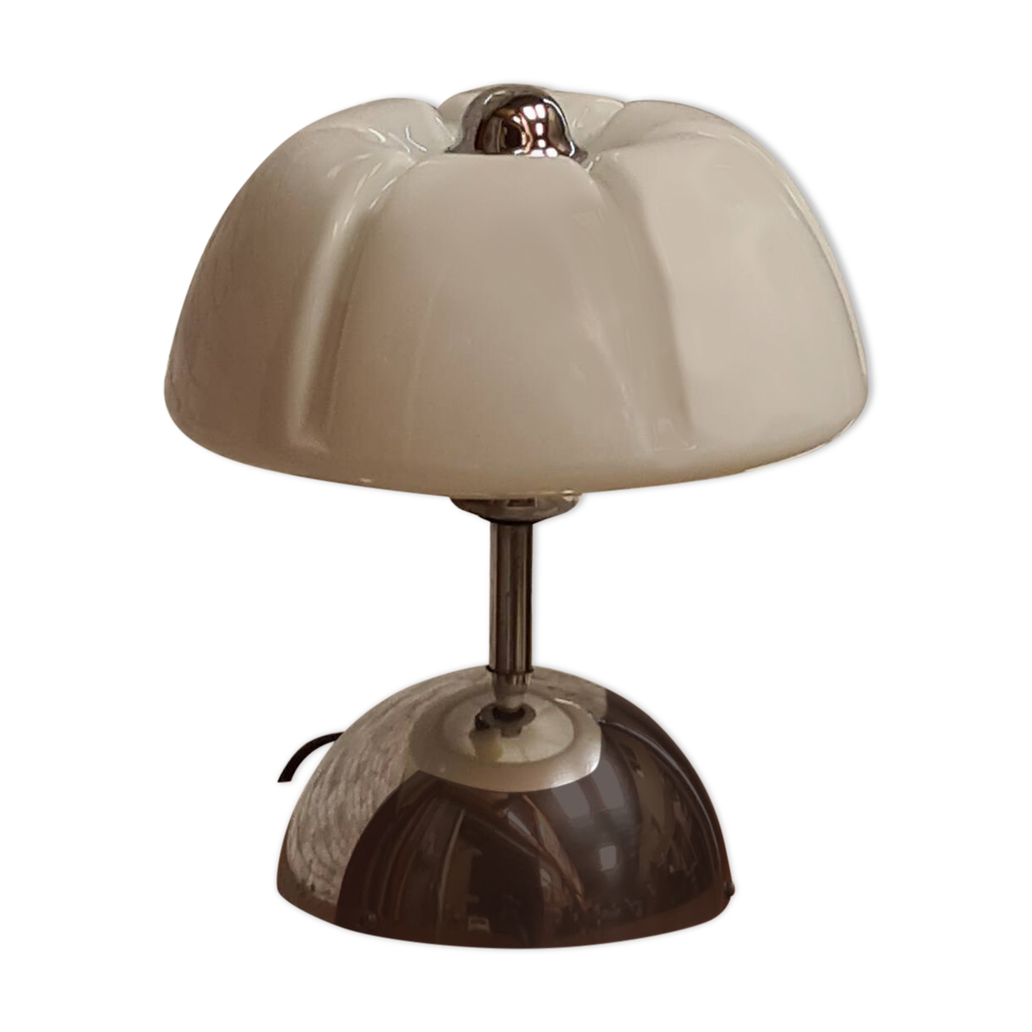 Italian lamp 1960 70 aluminum and opaline 40x30