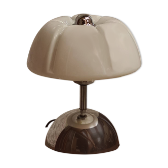 Lampe italienne 1960 70 alu et opaline  40x30